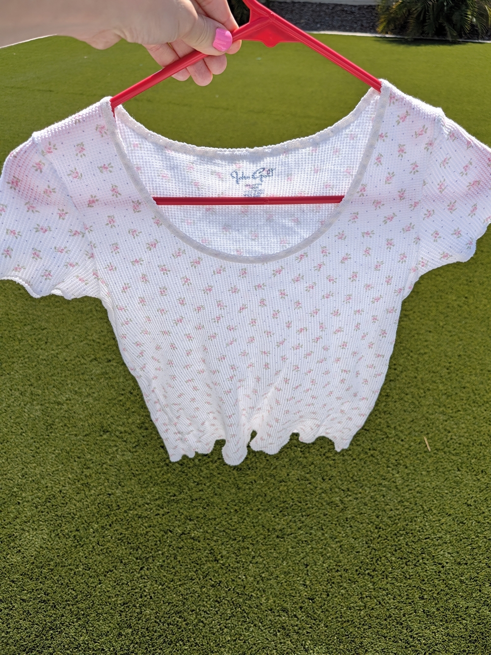 Brandy Melville White Top with Pink Floral Print Small